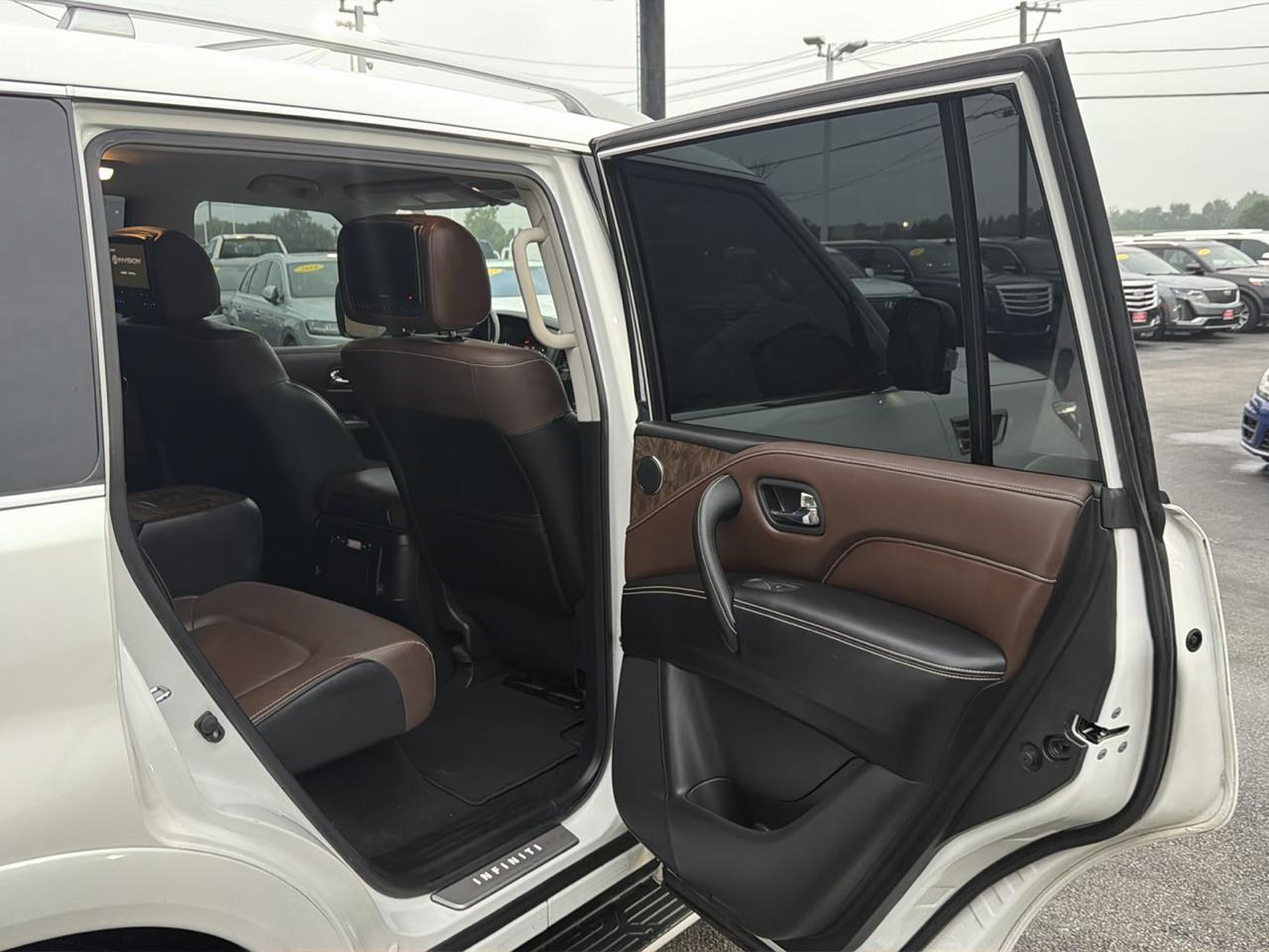 Infiniti QX80 PREMIUM SELECT AWD 2021
