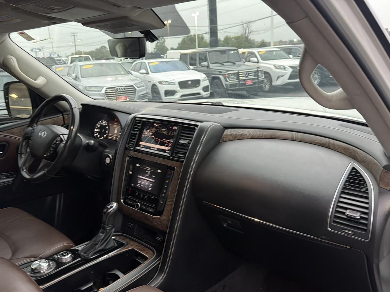 Infiniti QX80 PREMIUM SELECT AWD 2021