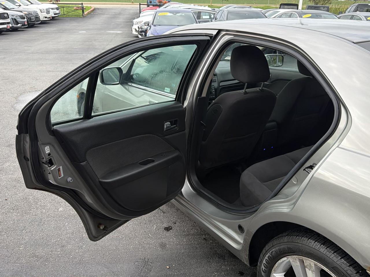 Ford Fusion 4dr Sdn V6 SEL FWD 2009