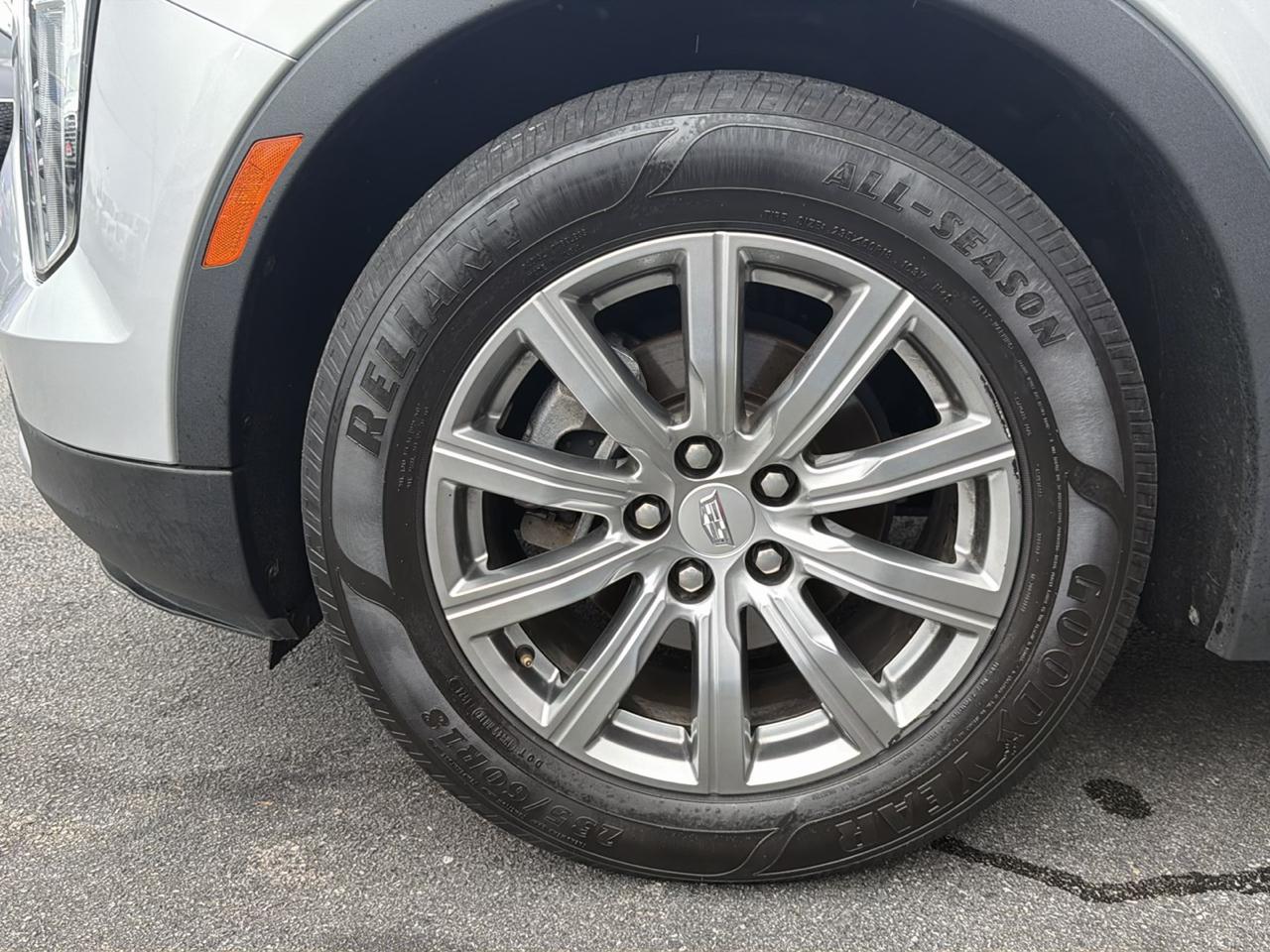Cadillac XT4 FWD 4dr Premium Luxury 2019