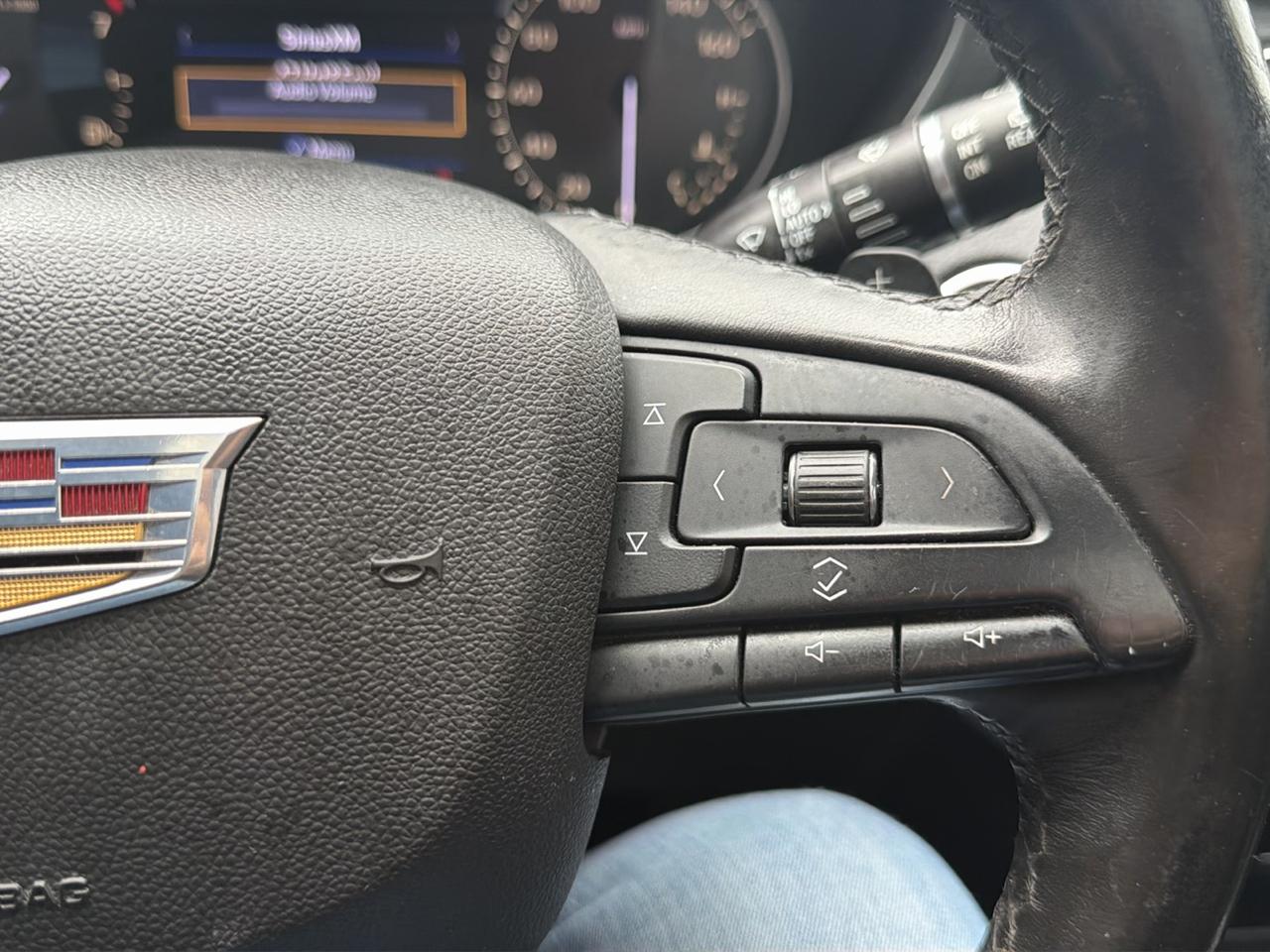 Cadillac XT4 FWD 4dr Premium Luxury 2019