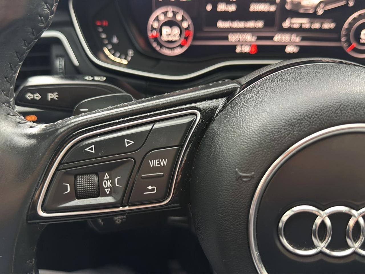 Audi A4 2.0 TFSI Auto Season of Audi Premium quattro AWD 2017
