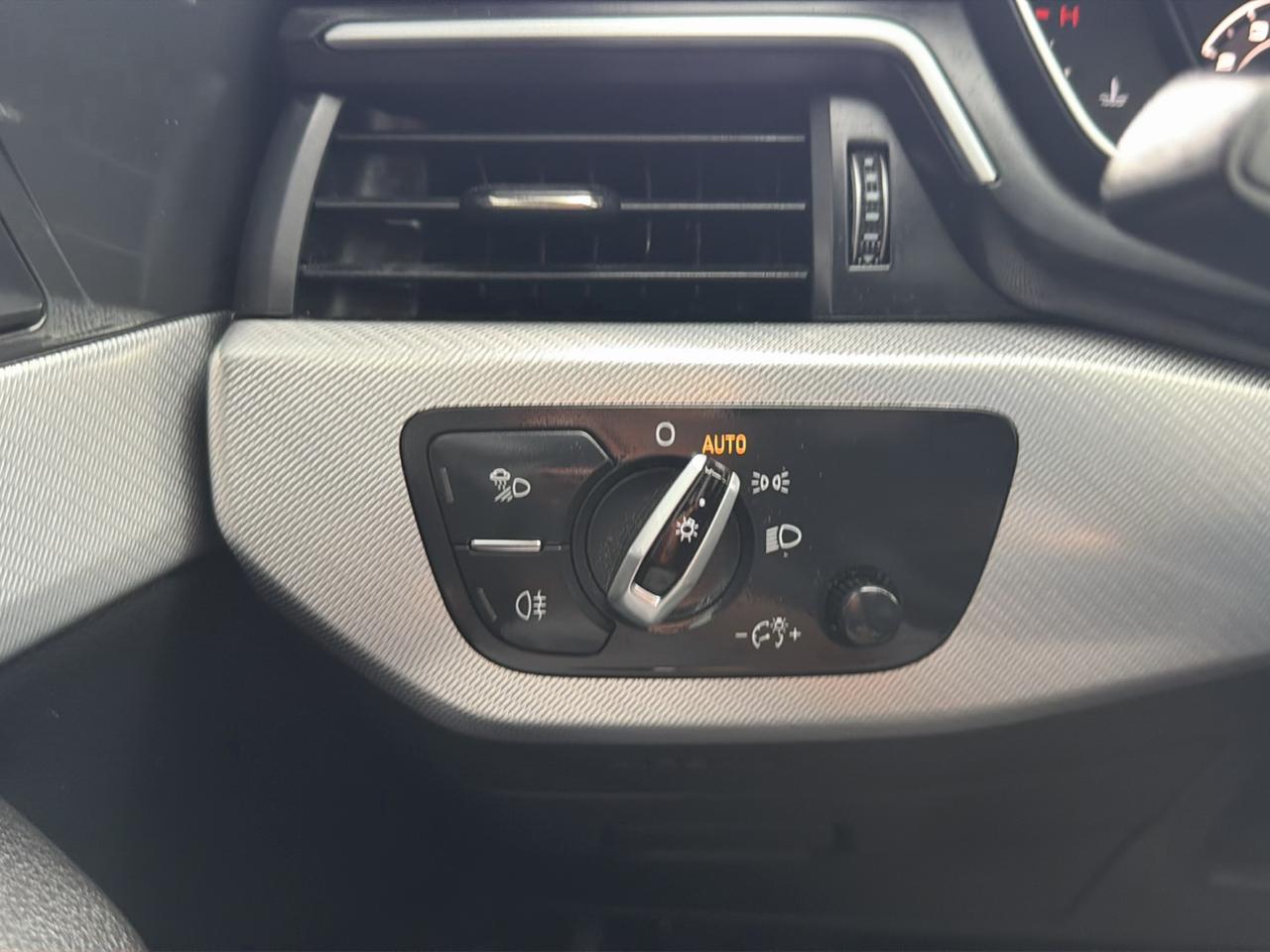 Audi A4 2.0 TFSI Auto Season of Audi Premium quattro AWD 2017