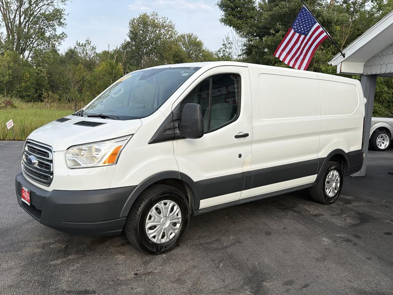 Ford Transit Cargo Van T-150 130" Low Rf 8600 GVWR Swing-Out RH Dr 2016