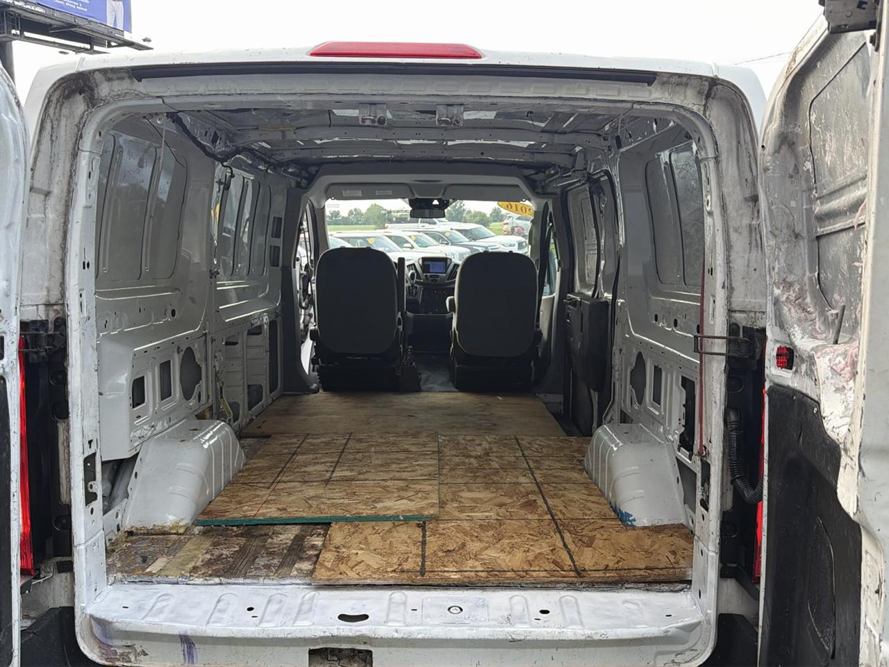 Ford Transit Cargo Van T-150 130" Low Rf 8600 GVWR Swing-Out RH Dr 2016