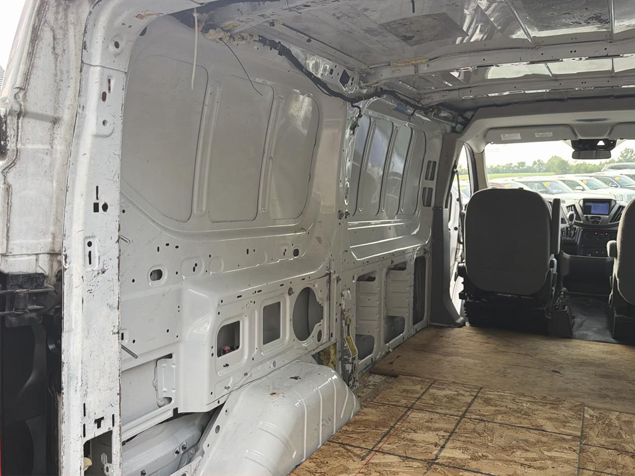 Ford Transit Cargo Van T-150 130" Low Rf 8600 GVWR Swing-Out RH Dr 2016