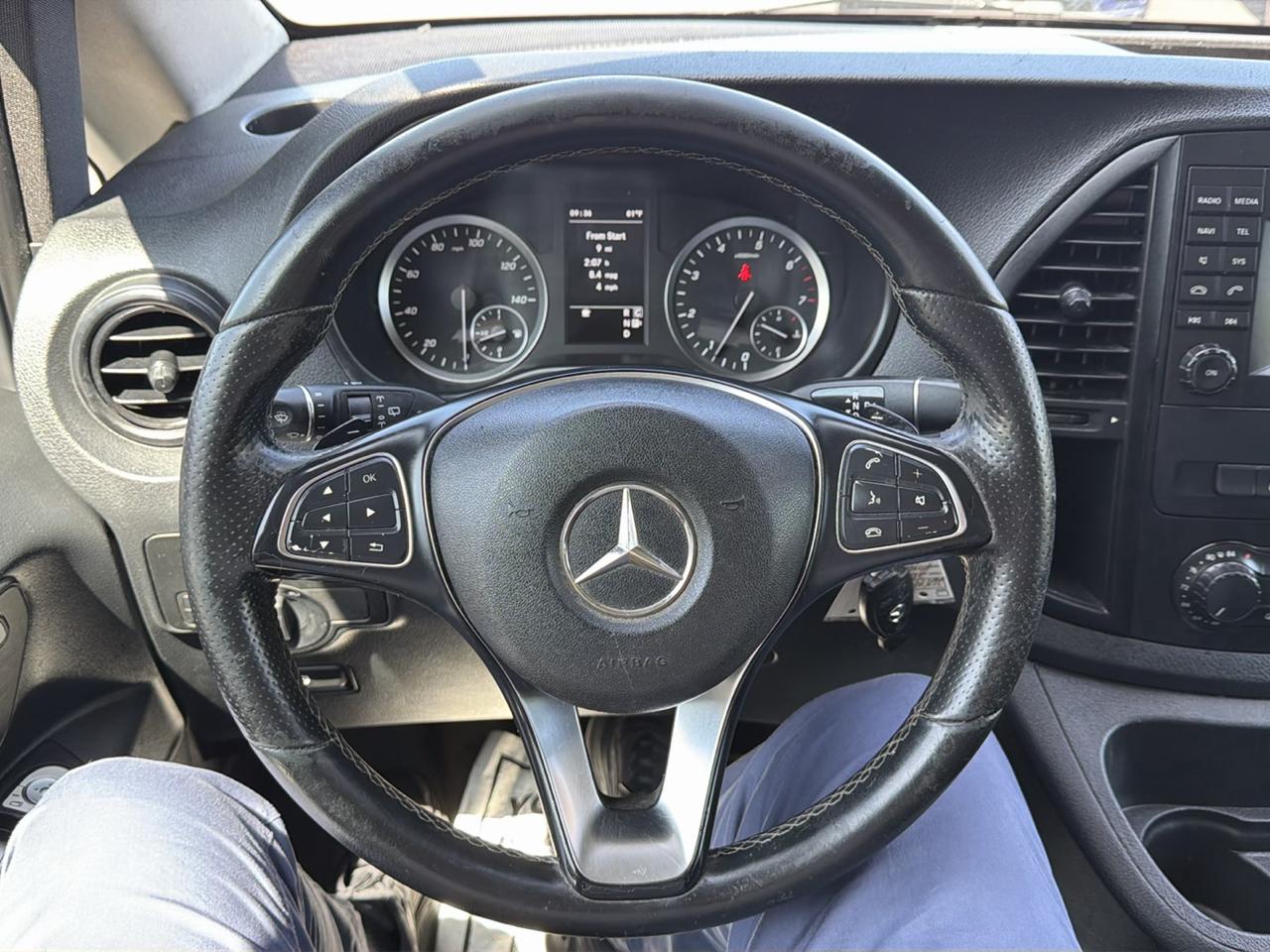Mercedes-Benz Metris Cargo Van RWD 126" 2016