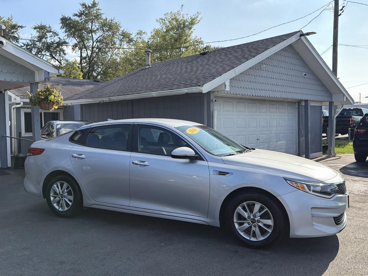 Kia Optima 4dr Sdn LX 2016