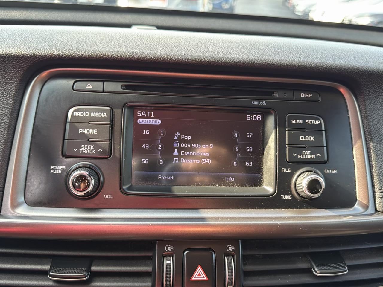 Kia Optima 4dr Sdn LX 2016