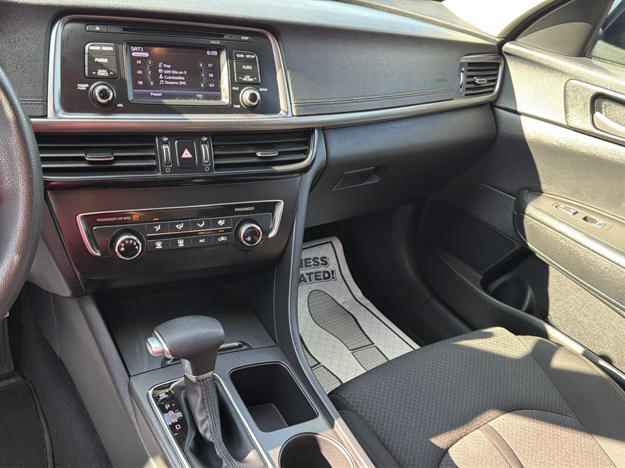 Kia Optima 4dr Sdn LX 2016