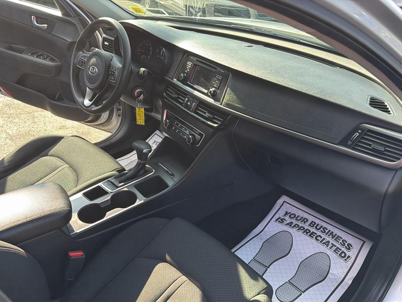 Kia Optima 4dr Sdn LX 2016