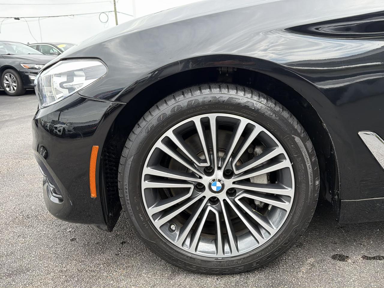 BMW 5 Series 530i xDrive Sedan 2019