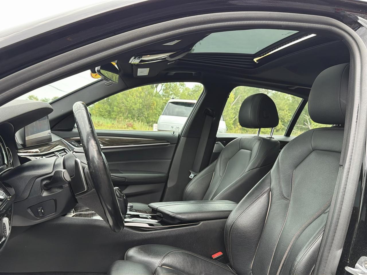 BMW 5 Series 530i xDrive Sedan 2019