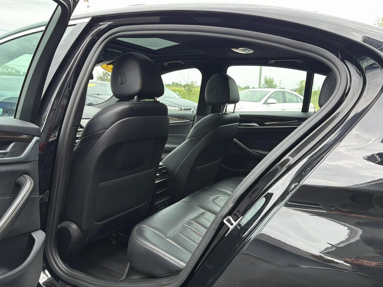 BMW 5 Series 530i xDrive Sedan 2019