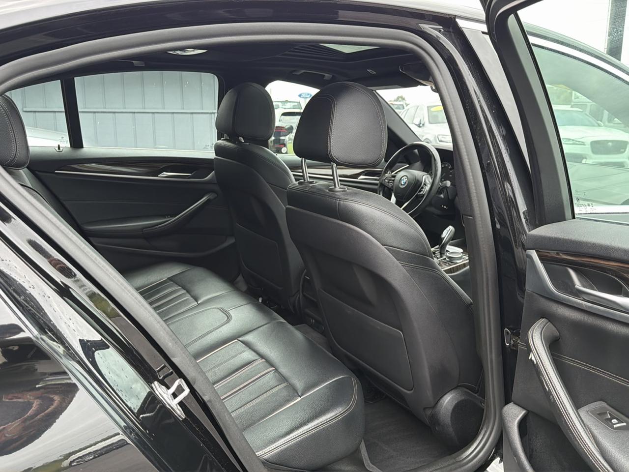 BMW 5 Series 530i xDrive Sedan 2019