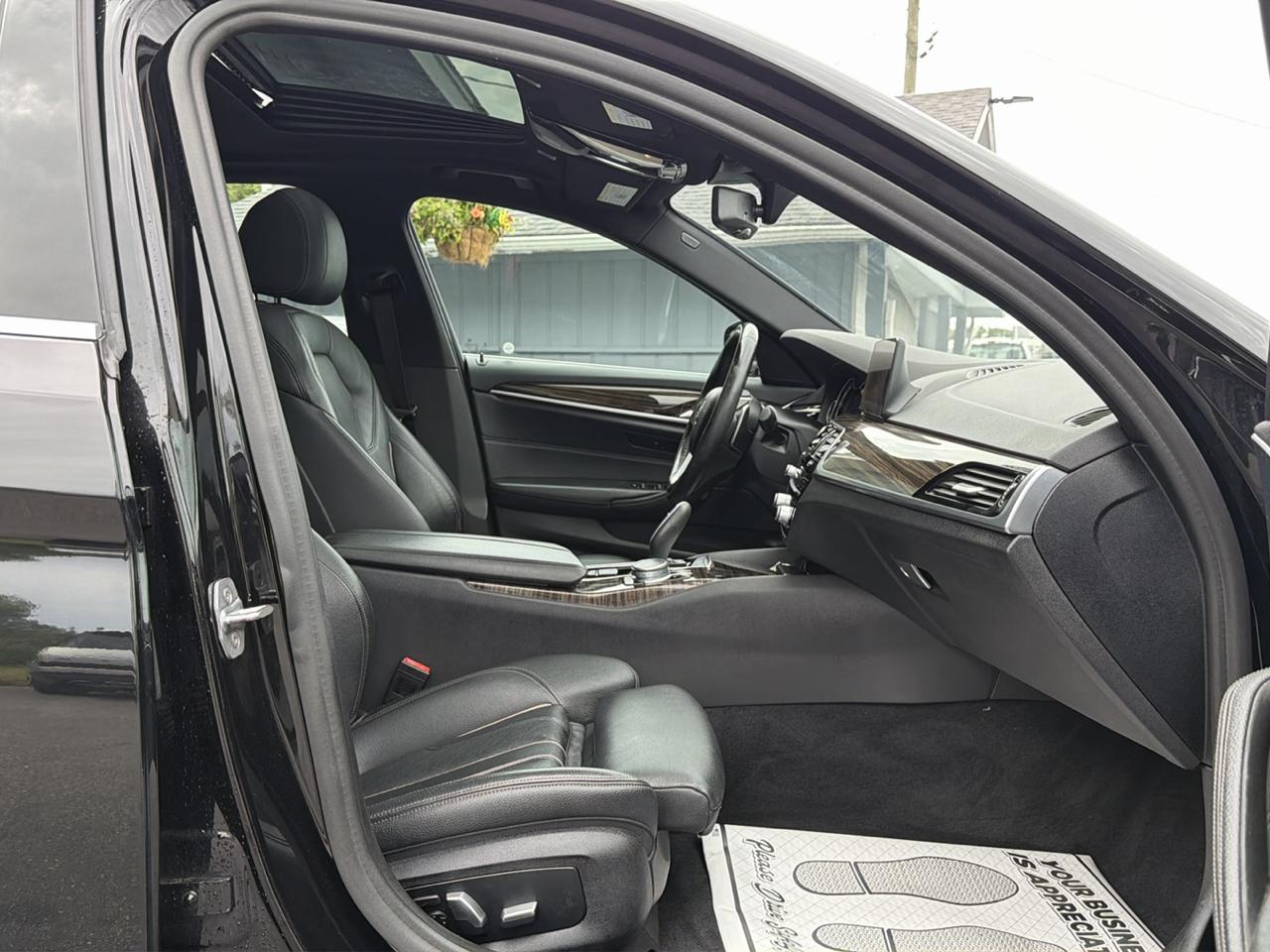 BMW 5 Series 530i xDrive Sedan 2019