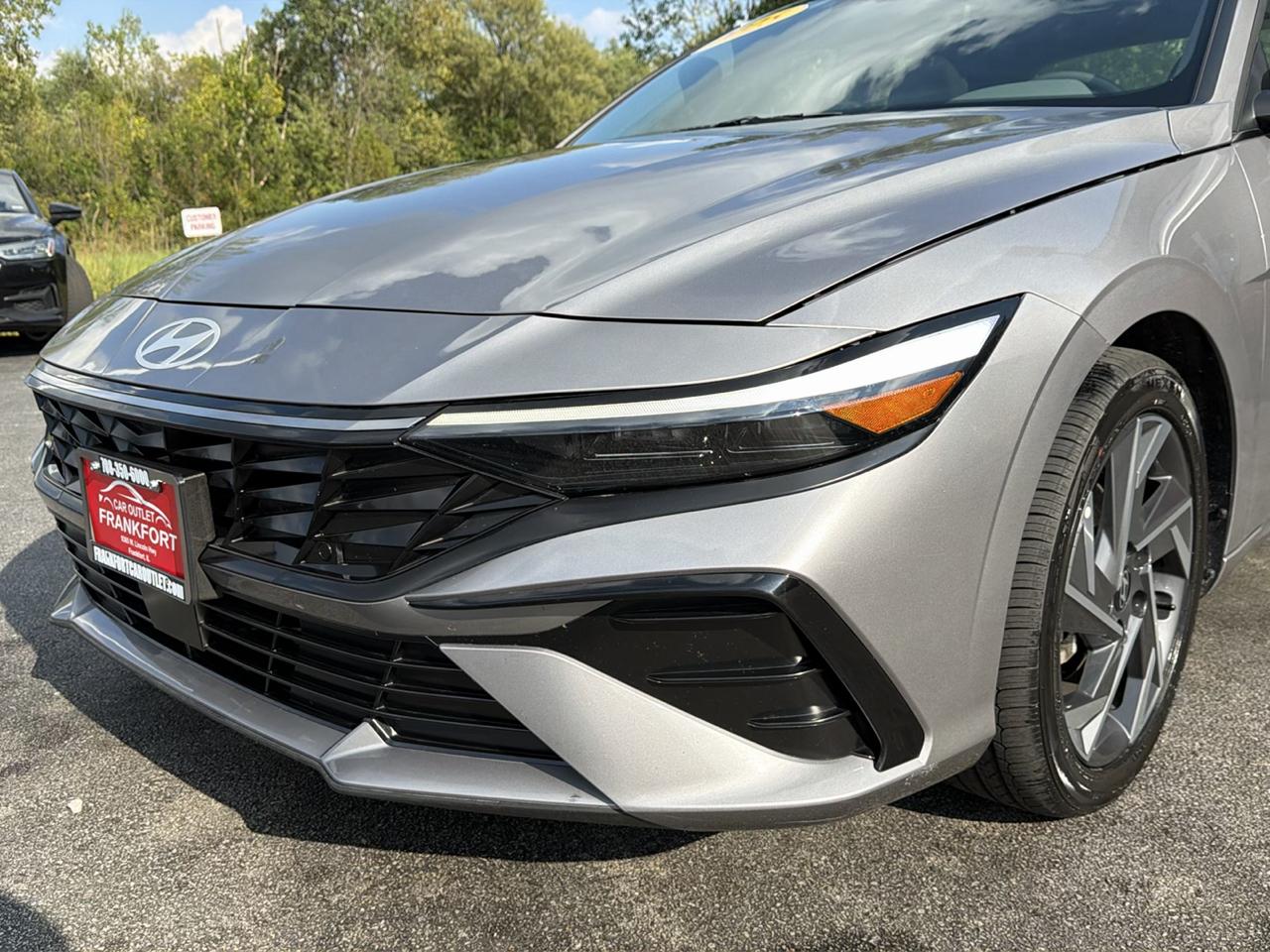 Hyundai Elantra SEL Convenience IVT 2025