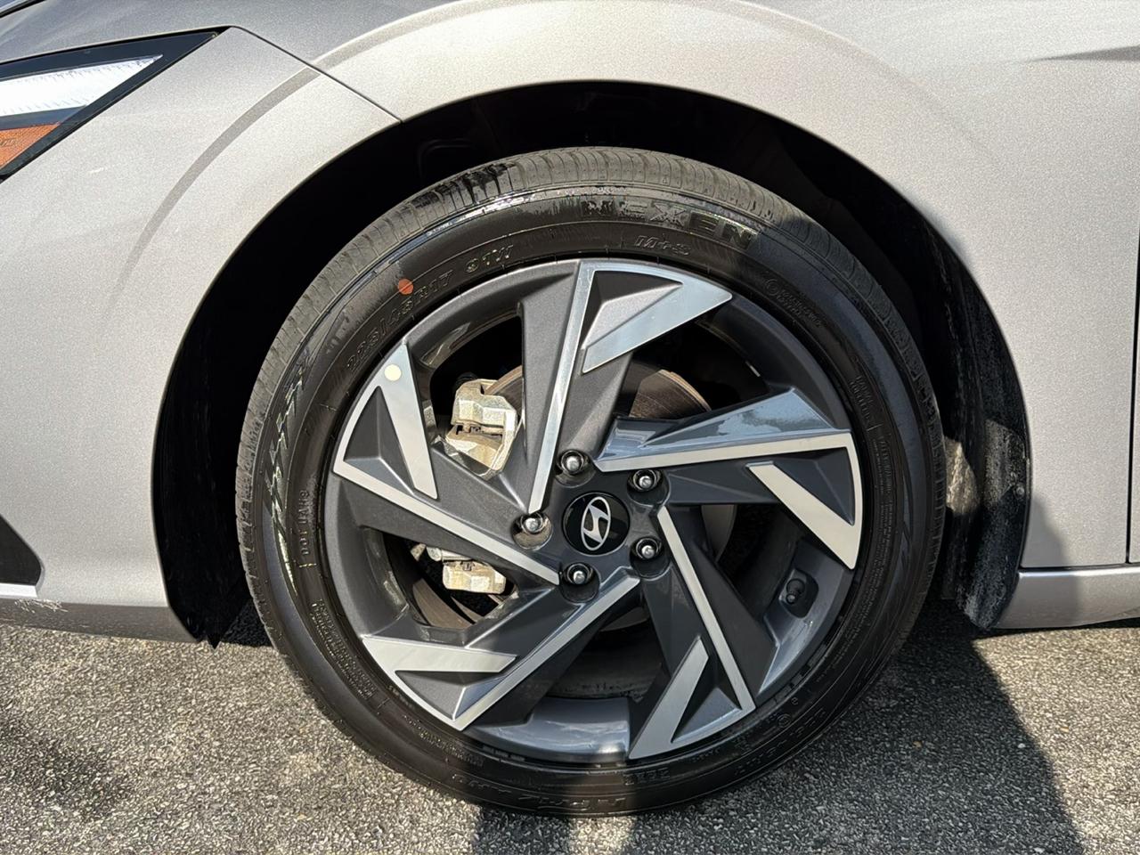 Hyundai Elantra SEL Convenience IVT 2025