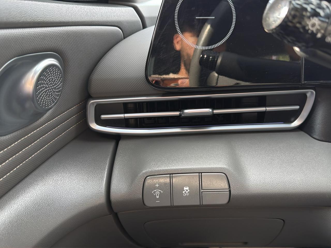Hyundai Elantra SEL Convenience IVT 2025