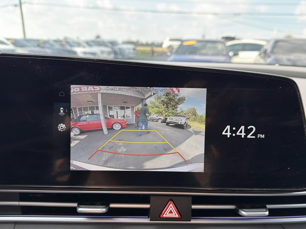 Hyundai Elantra SEL Convenience IVT 2025