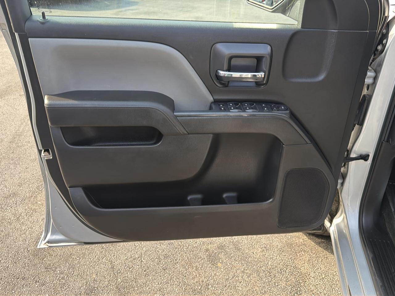 Chevrolet Silverado 1500 4WD Double Cab 143.5" Custom 2016
