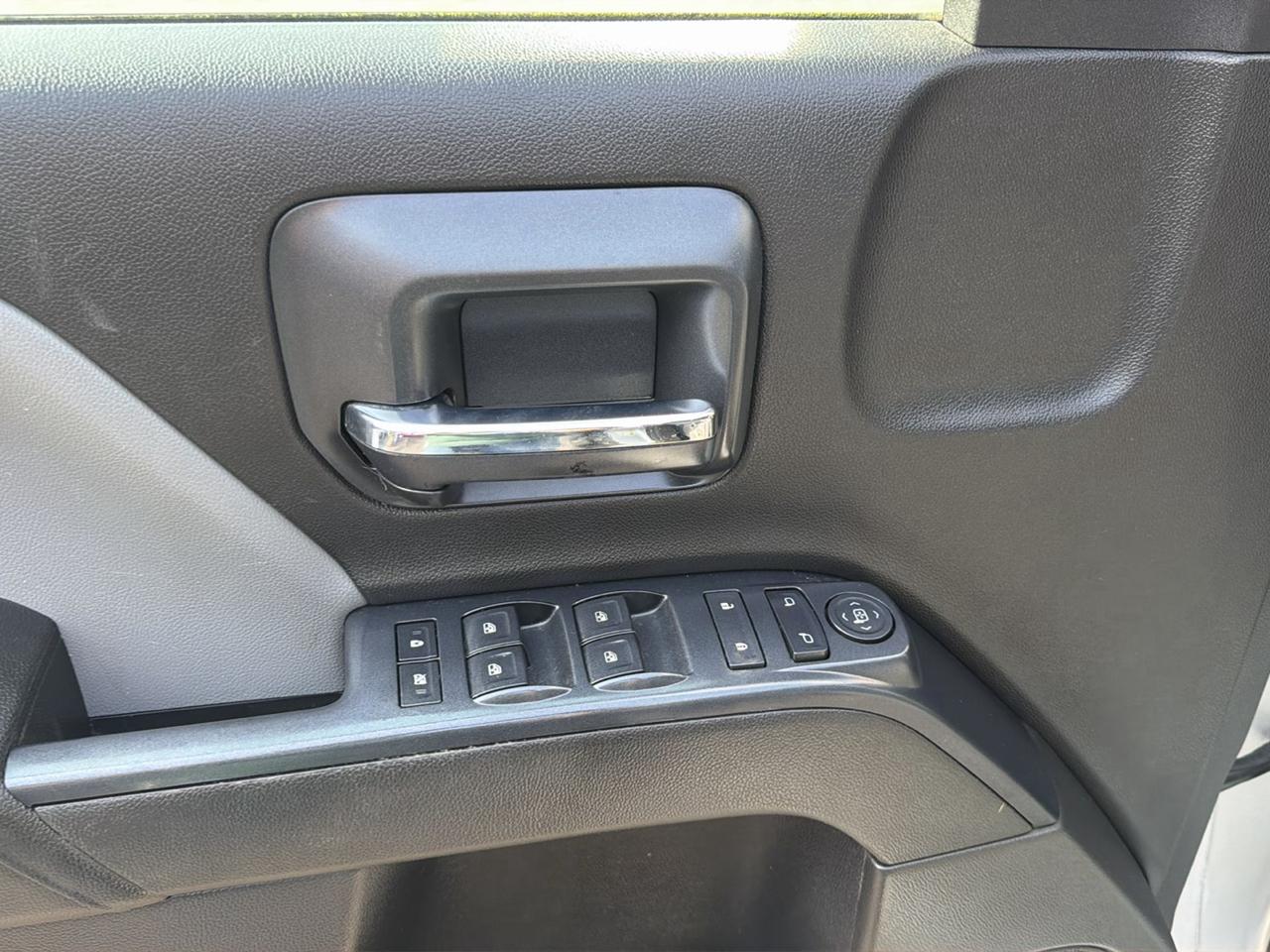Chevrolet Silverado 1500 4WD Double Cab 143.5" Custom 2016