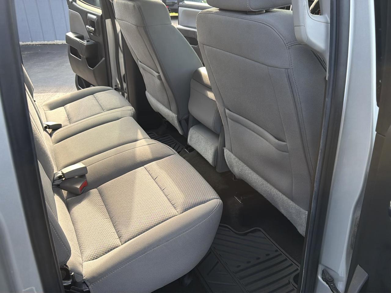 Chevrolet Silverado 1500 4WD Double Cab 143.5" Custom 2016