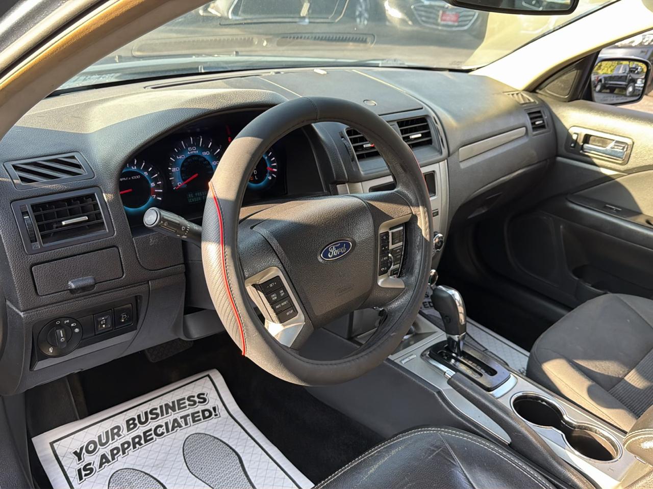 Ford Fusion 4dr Sdn SE FWD 2012
