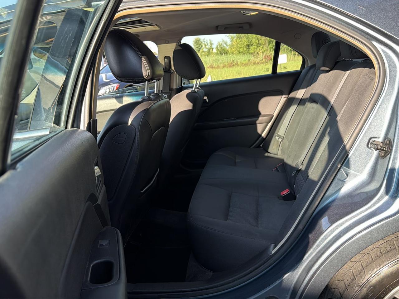 Ford Fusion 4dr Sdn SE FWD 2012