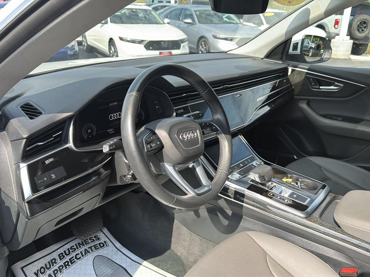 Audi Q8 Premium Plus 55 TFSI quattro 2019
