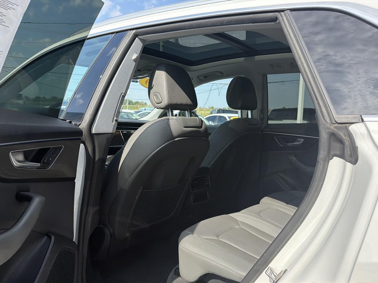 Audi Q8 Premium Plus 55 TFSI quattro 2019