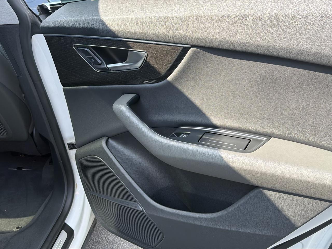 Audi Q8 Premium Plus 55 TFSI quattro 2019