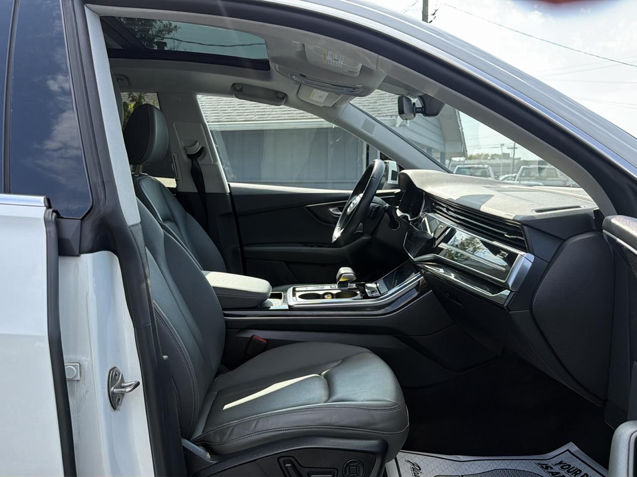 Audi Q8 Premium Plus 55 TFSI quattro 2019