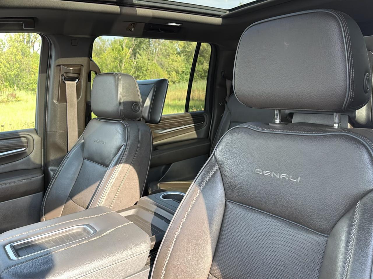 GMC Yukon XL 4WD 4dr Denali 2021