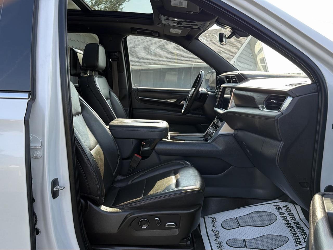 GMC Yukon XL 4WD 4dr Denali 2021