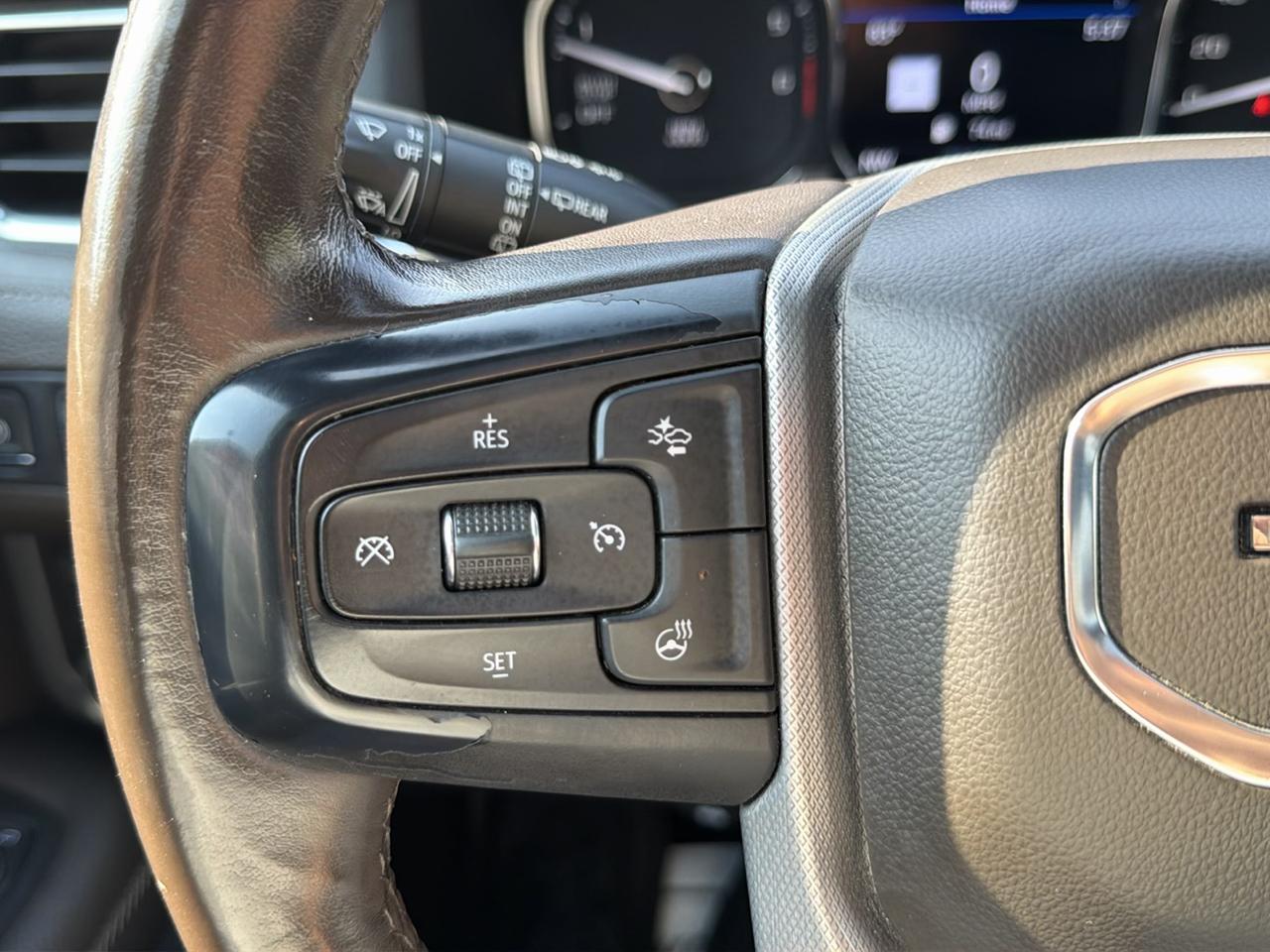 GMC Yukon XL 4WD 4dr Denali 2021