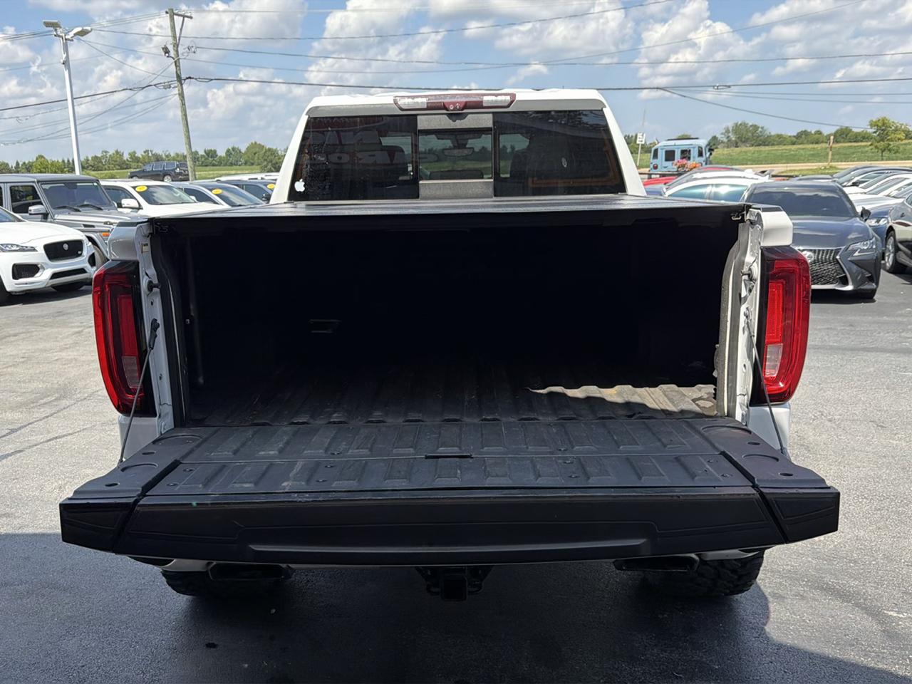 GMC Sierra 1500 4WD Crew Cab 147" Denali 2020
