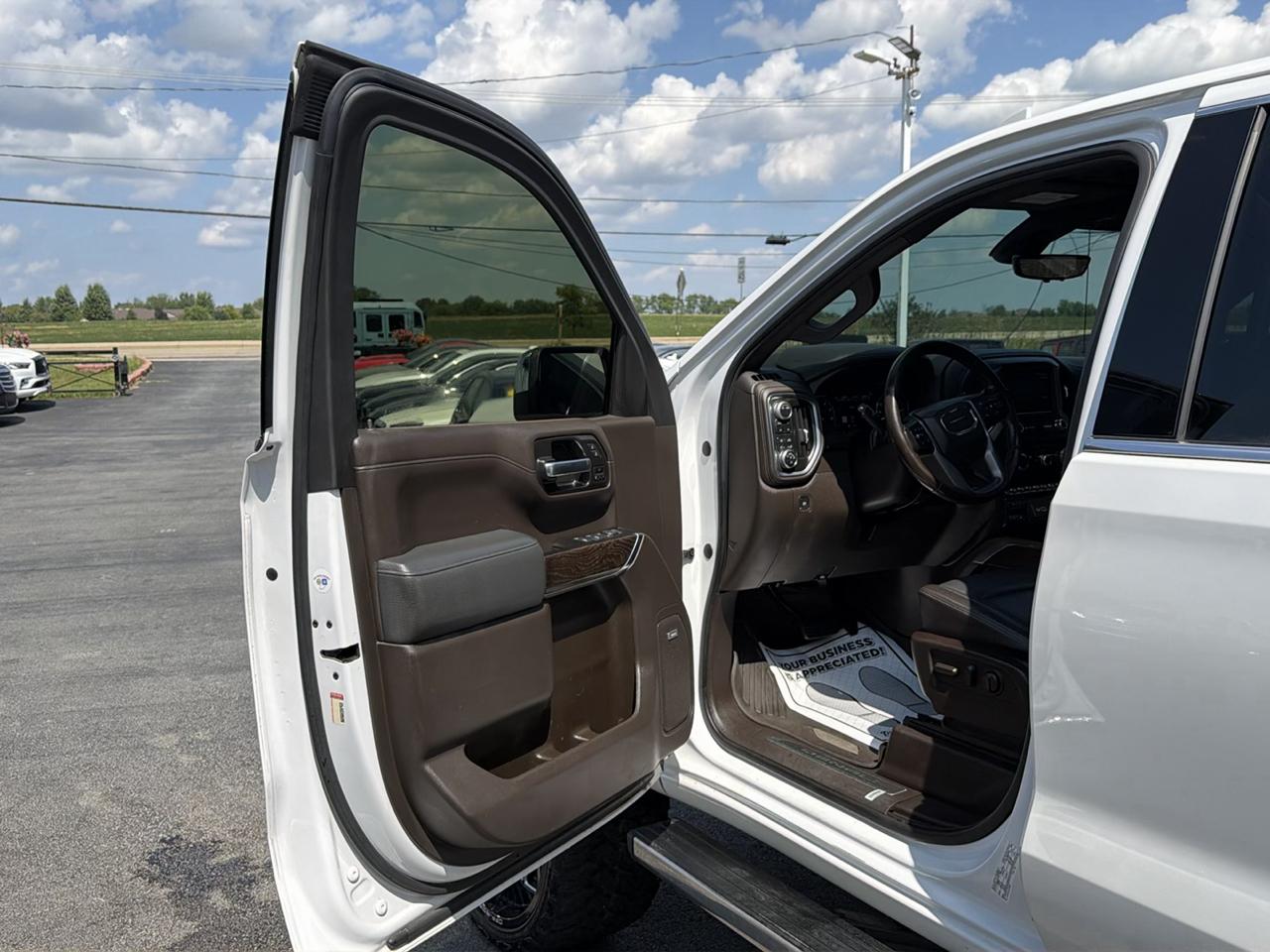 GMC Sierra 1500 4WD Crew Cab 147" Denali 2020