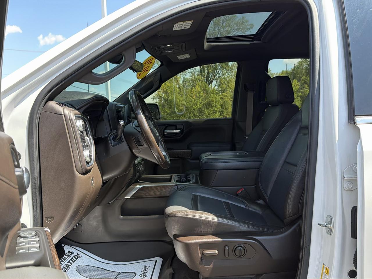 GMC Sierra 1500 4WD Crew Cab 147" Denali 2020