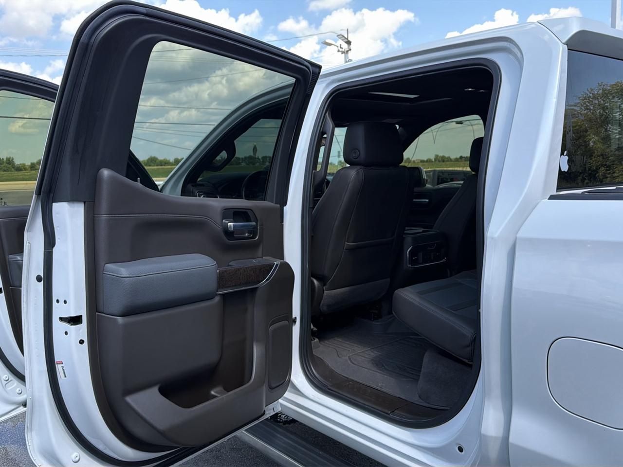 GMC Sierra 1500 4WD Crew Cab 147" Denali 2020