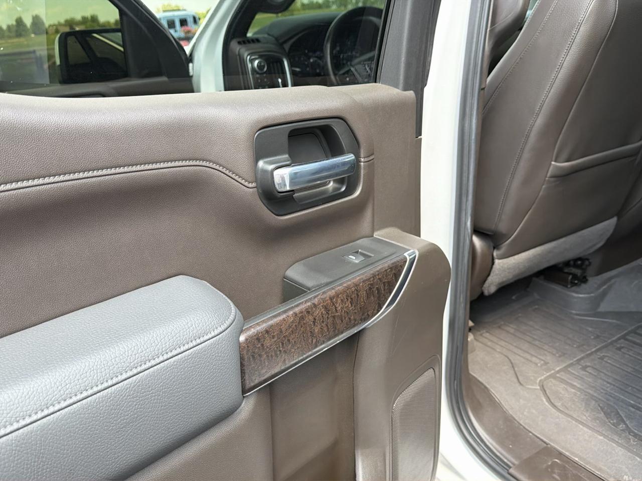 GMC Sierra 1500 4WD Crew Cab 147" Denali 2020