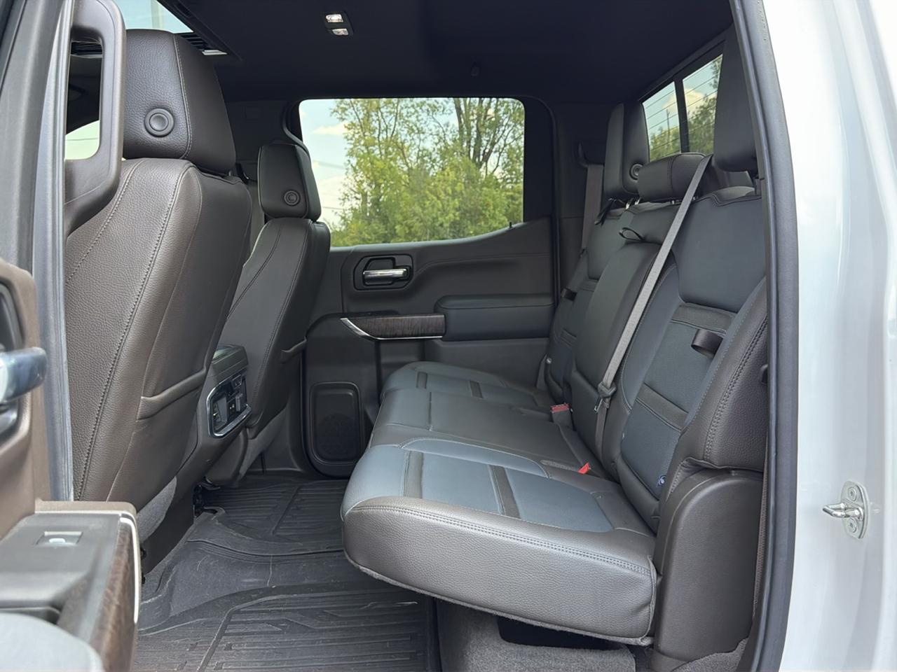 GMC Sierra 1500 4WD Crew Cab 147" Denali 2020