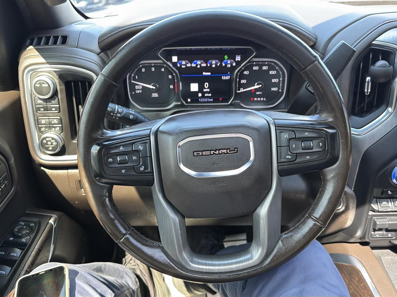 GMC Sierra 1500 4WD Crew Cab 147" Denali 2020