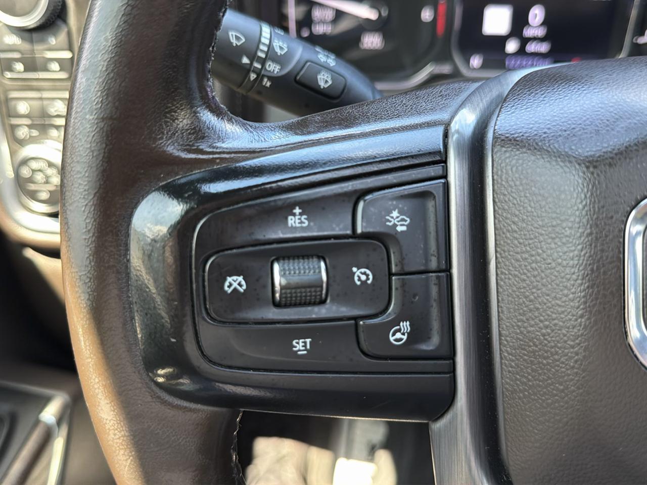 GMC Sierra 1500 4WD Crew Cab 147" Denali 2020