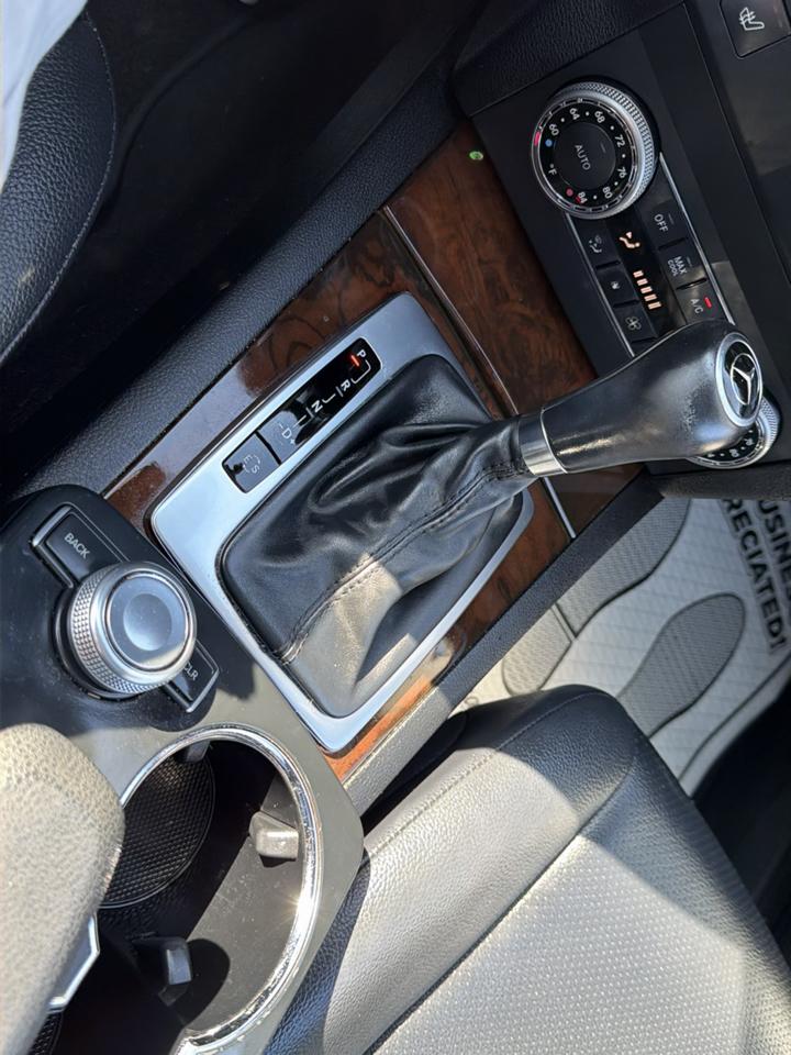 Mercedes-Benz GLK-Class RWD 4dr GLK 350 2011