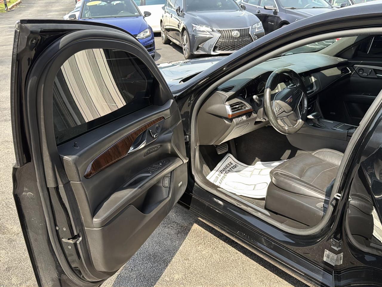 Cadillac CT6 4dr Sdn 2.0L Turbo RWD 2018