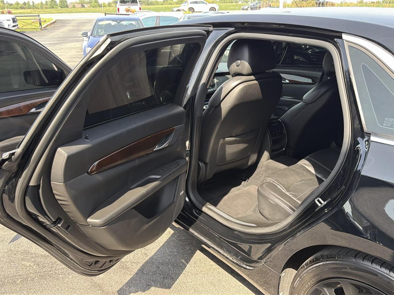 Cadillac CT6 4dr Sdn 2.0L Turbo RWD 2018