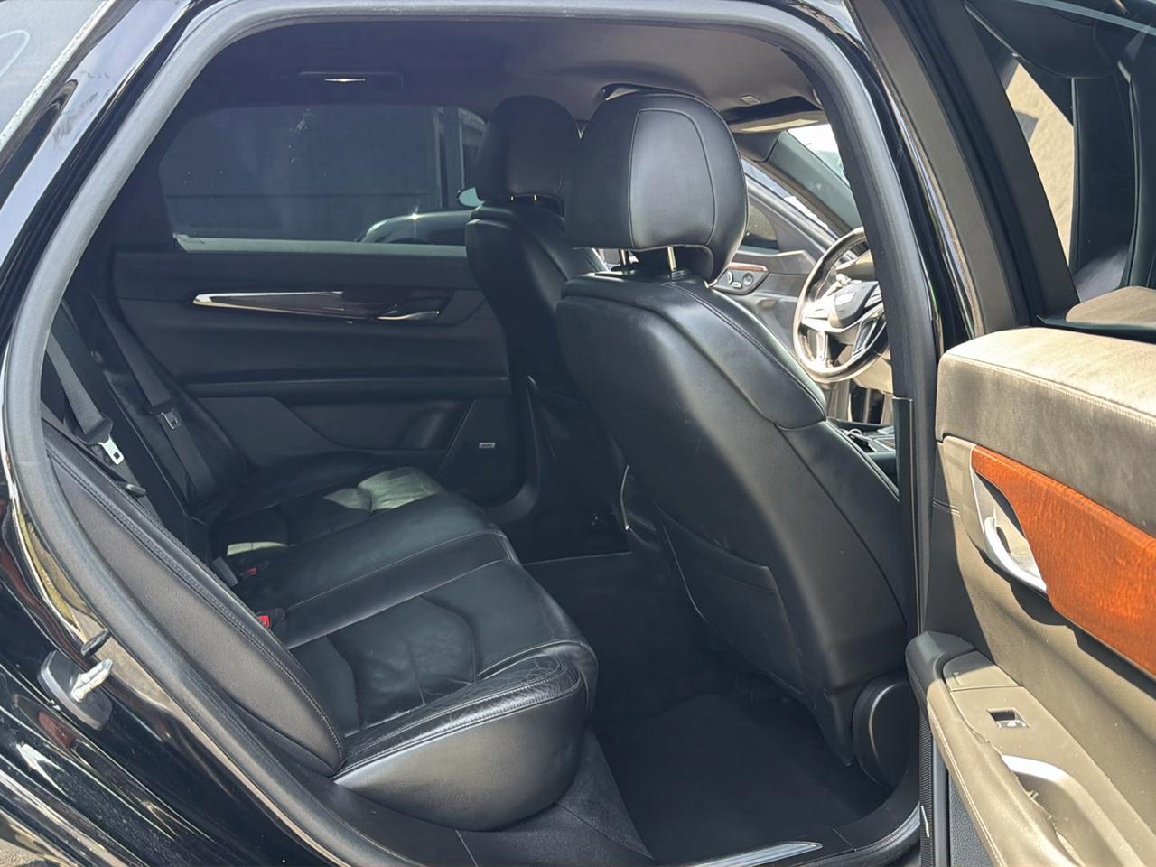 Cadillac CT6 4dr Sdn 2.0L Turbo RWD 2018