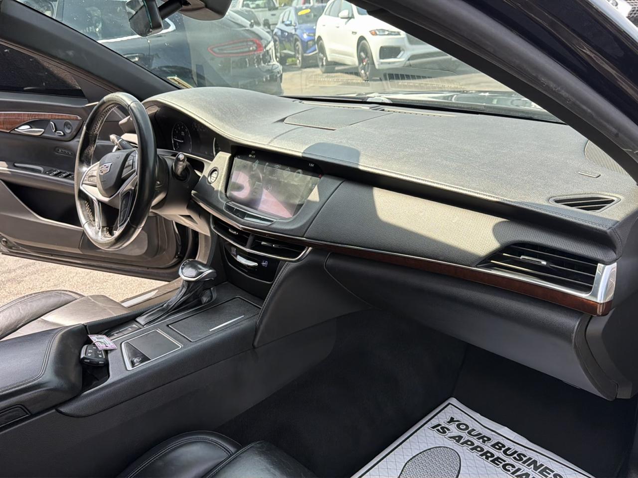 Cadillac CT6 4dr Sdn 2.0L Turbo RWD 2018