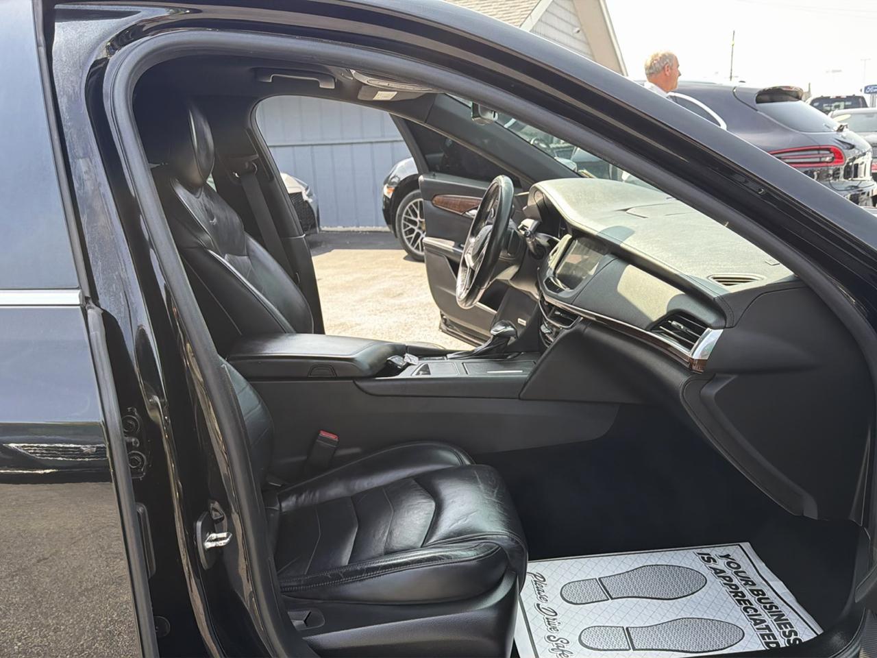 Cadillac CT6 4dr Sdn 2.0L Turbo RWD 2018